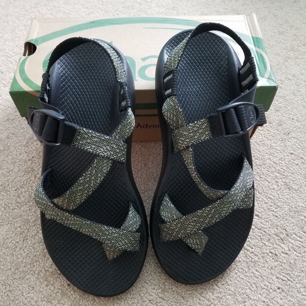 SOLD Men's CHACOS Z2 Yampa Sandals Size 9